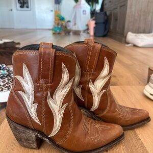 LIBERTY Black Brown Ankle Boots with Cream Accents